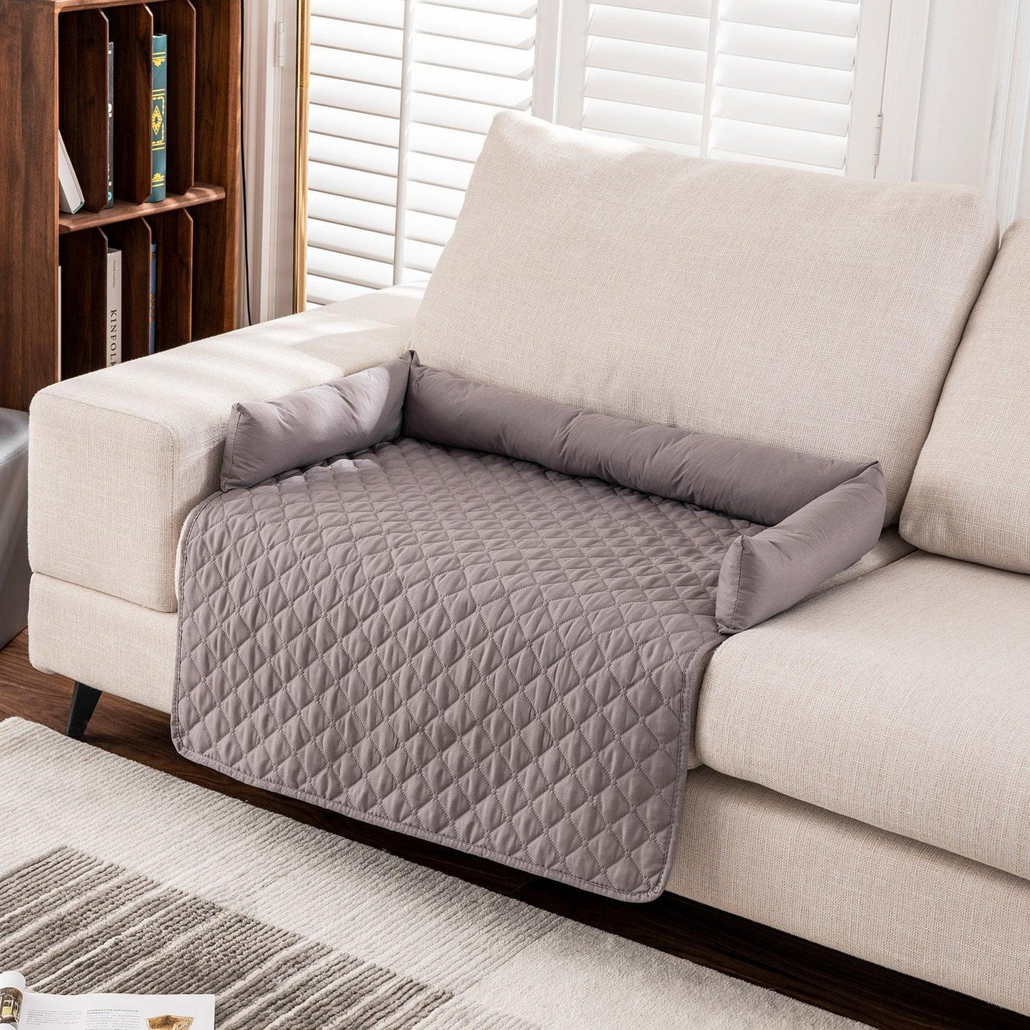 Waterproof Pet Furniture Protector with Pillow – Ultimate Comfort & Protection for Your Pet & HomePet BedBravo Pets